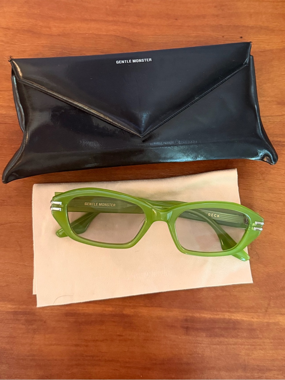 GENTLE MONSTER Deck Sunglasses in Green - Picture 5 of 8